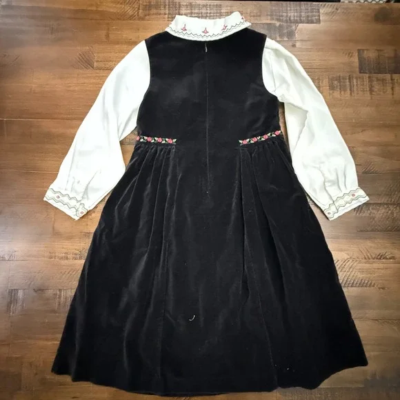 Vintage Gymboree Girls Velvet Dress With Floral Embroidered Collar & Cuffs  XL 6